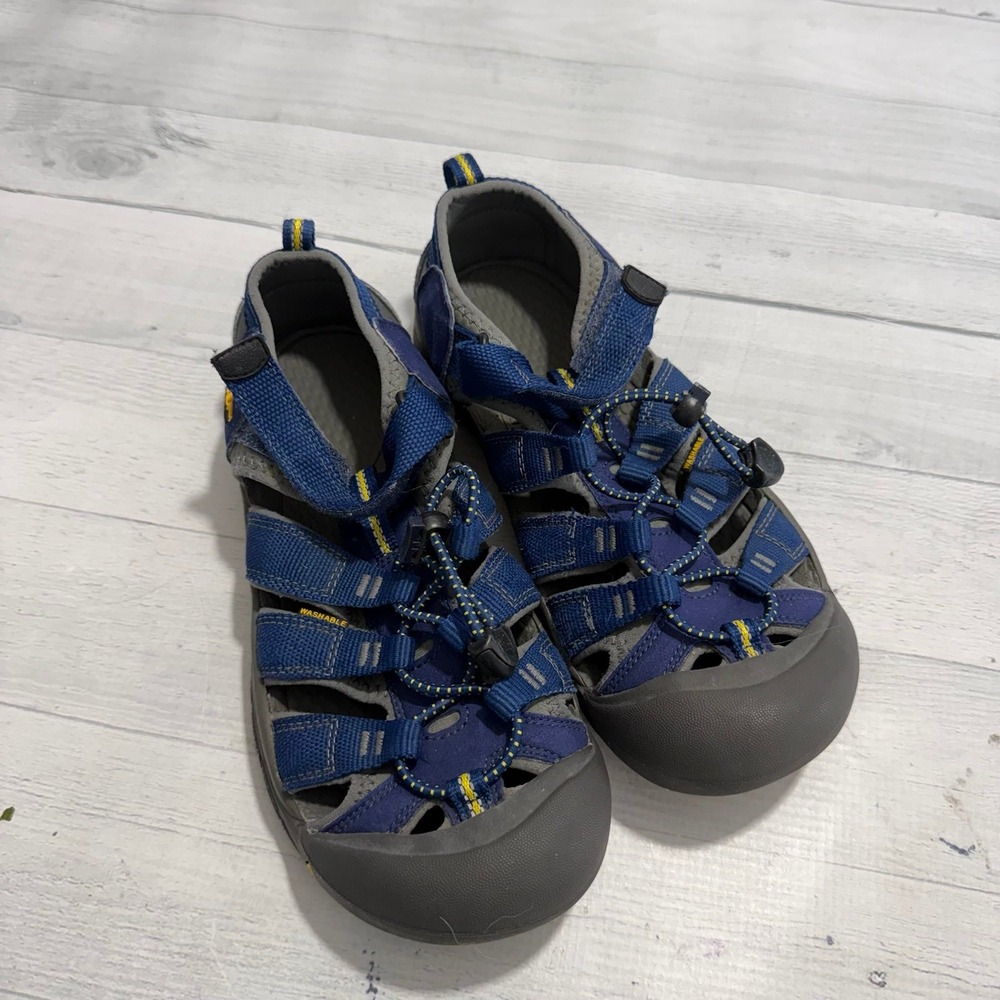 Keen kids Newport sandals navy blue big kids size 5